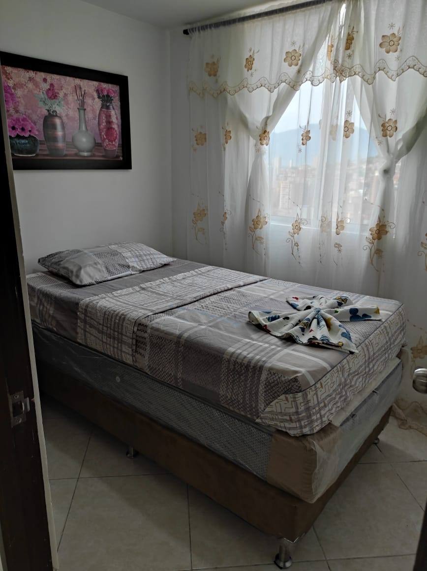 Apartamento amoblado 2 habitaciones — Bombona, Medellín (Cód. I) — foto 2