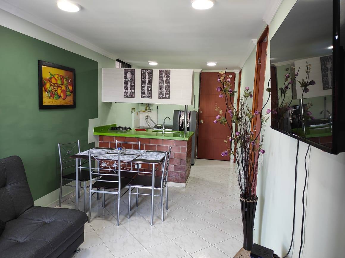 Apartamento amoblado 2 habitaciones — Bombona, Medellín (Cód. B) — foto 2