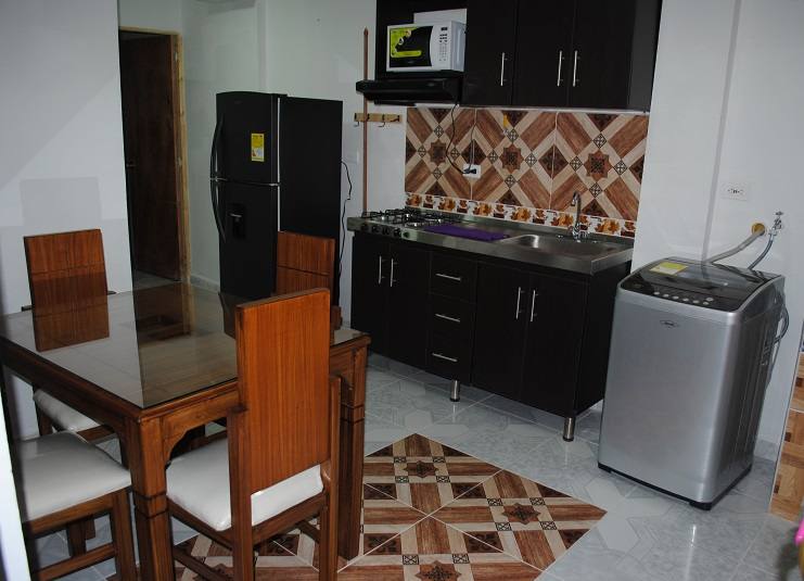 Apartaestudio amoblado 1 habitación — Boston, Medellín (Cód. U1) — foto 2
