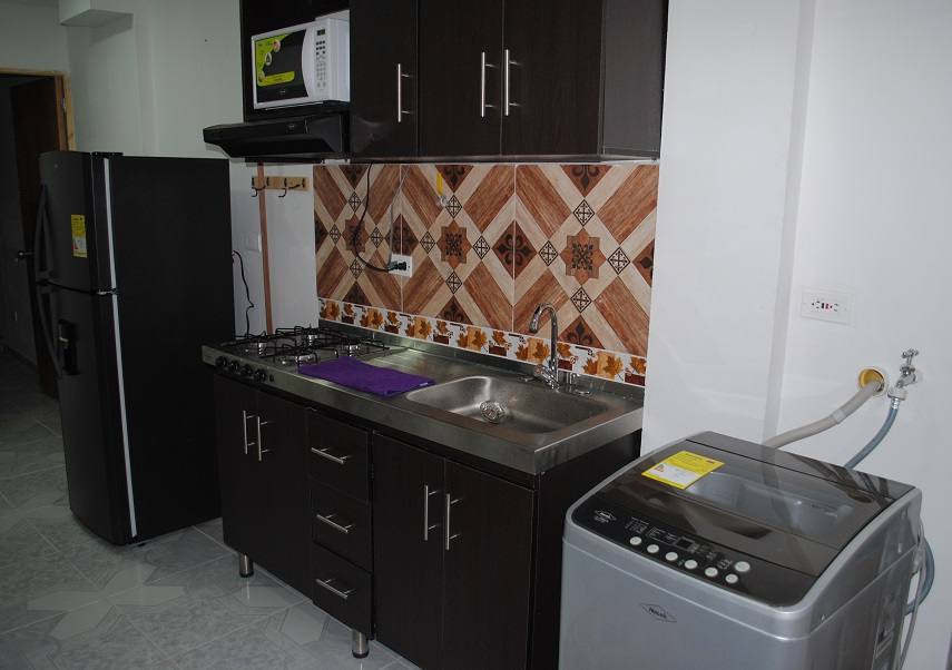 Apartaestudio amoblado 1 habitación — Boston, Medellín (Cód. U1) — foto 4