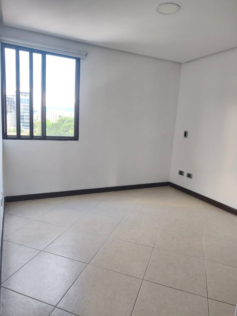 ARRIENDO APARTAMENTO 3 HAB. 2 BAÑOS CON PARQUEADERO PRIVADO - ARRIENDO FIJO/NO AMOBLADO — foto 3