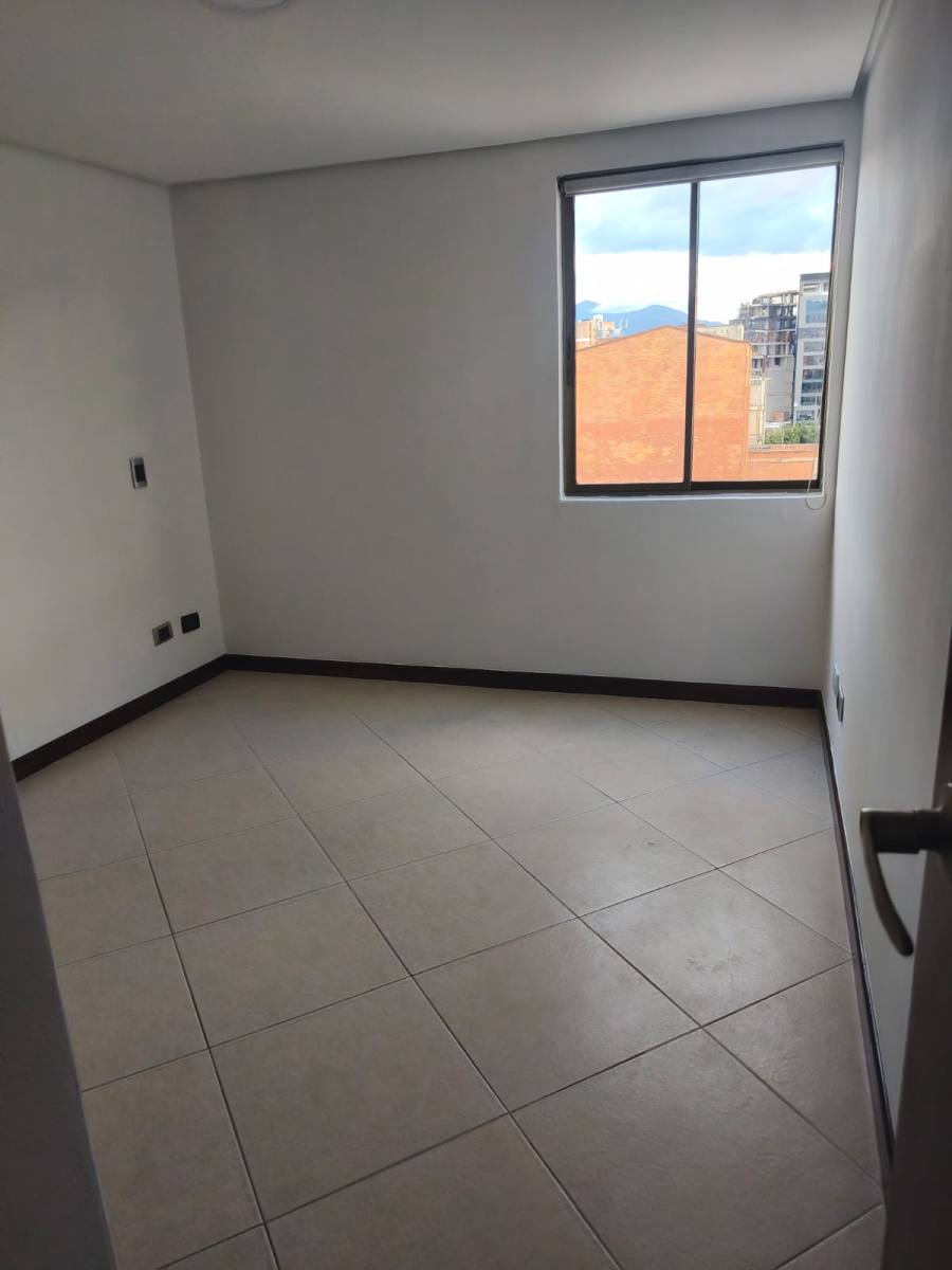 ARRIENDO APARTAMENTO 3 HAB. 2 BAÑOS CON PARQUEADERO PRIVADO - ARRIENDO FIJO/NO AMOBLADO — foto 4