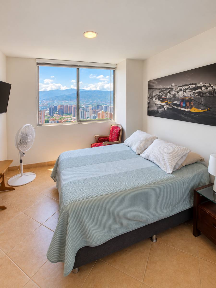 Halcones de San Diego P.H - apartamento amoblado en Medellín