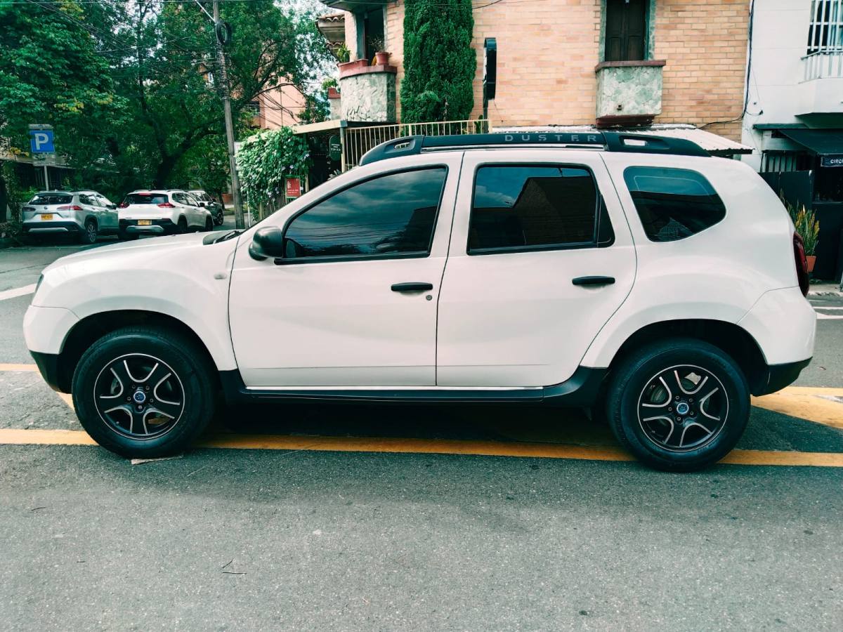 Renault Duster 4x4 — foto 1