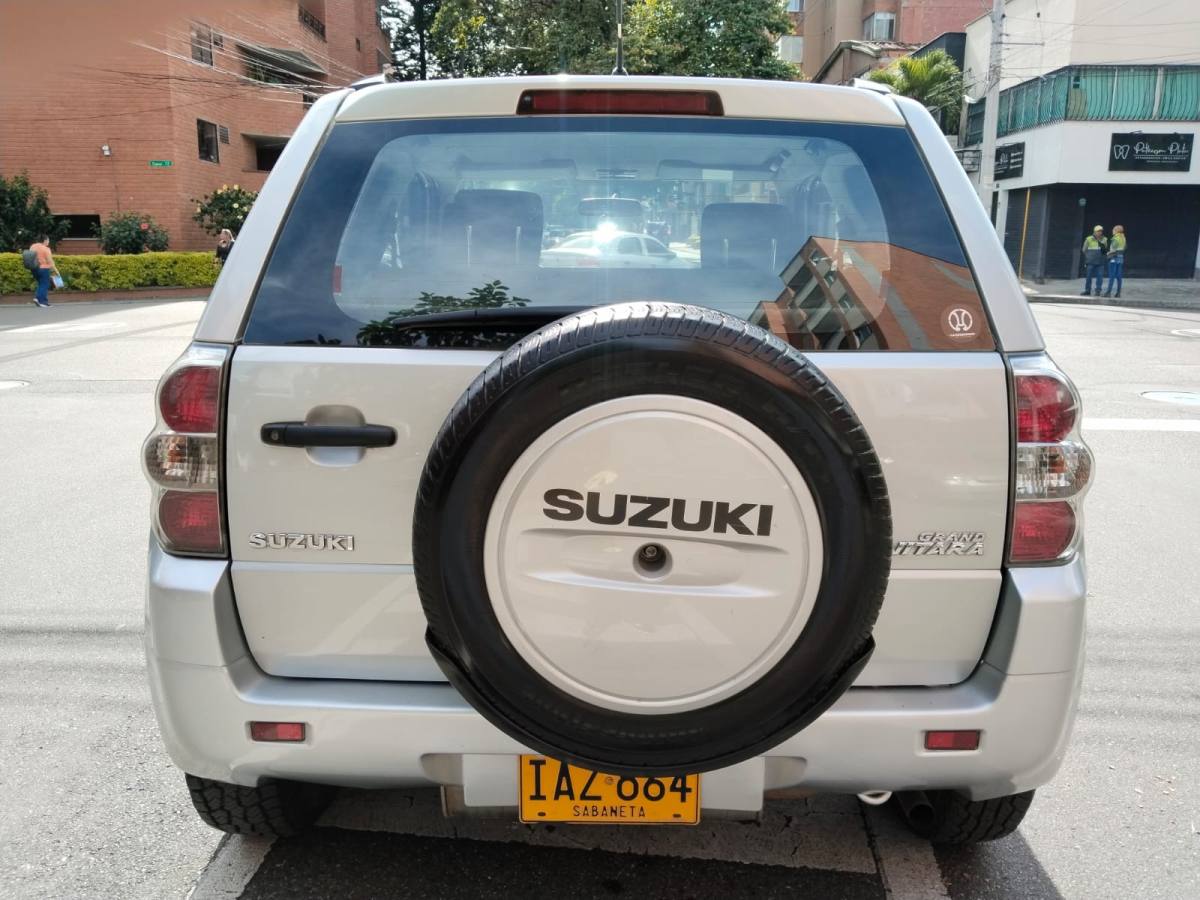 Suzuki Gran Vitara — foto 3